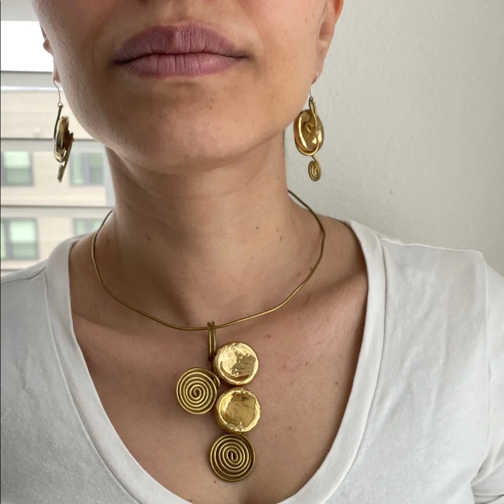Gold Spiral Pendant Necklace and Earring Set - Picture 2 of 11
